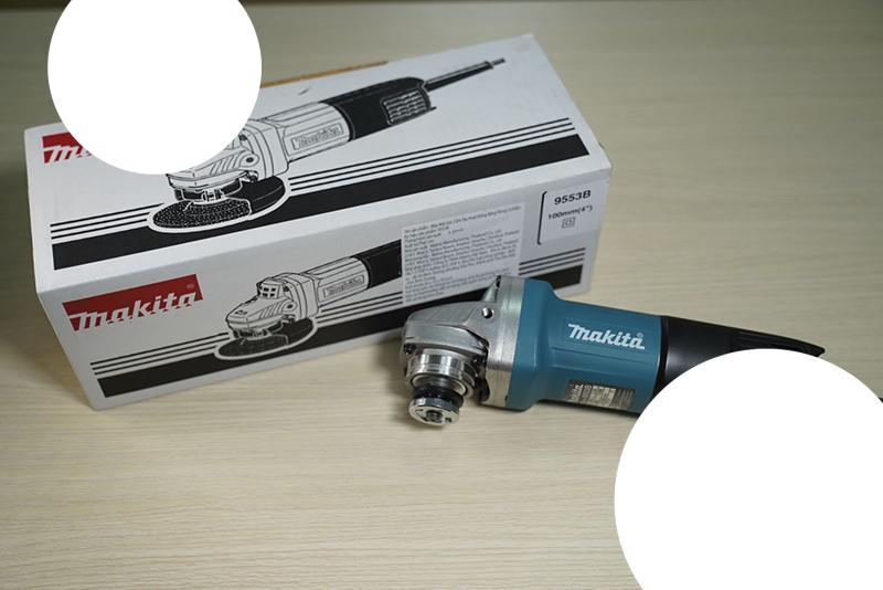 Máy mài góc Makita 9553B 710W (Công tắc đuôi)