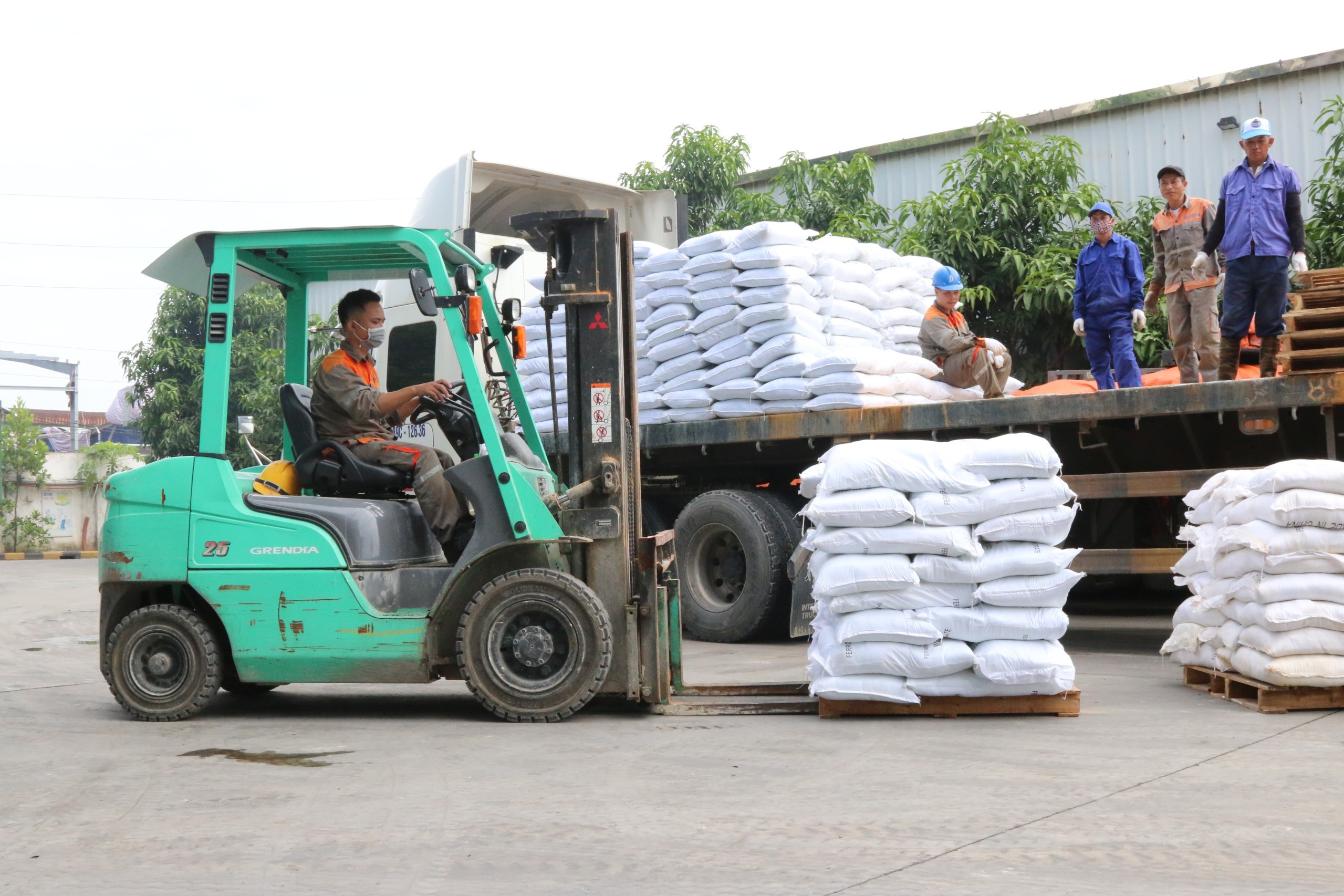 Gợi ý nơi bán hóa chất Polyethylene Glycol PEG 400 uy tín, chất lượng, giá tốt nhất